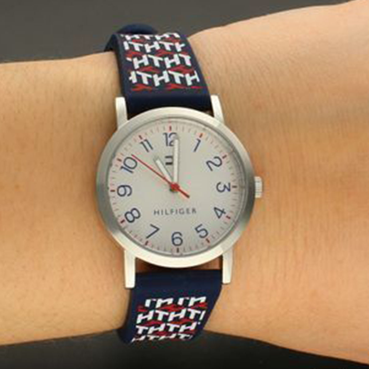 Tommy Hilfiger Girls 172 0022 -korean beauty