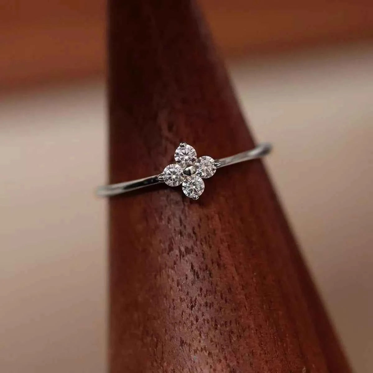 925 Sterling Silver Four-Leaf Clover Ring