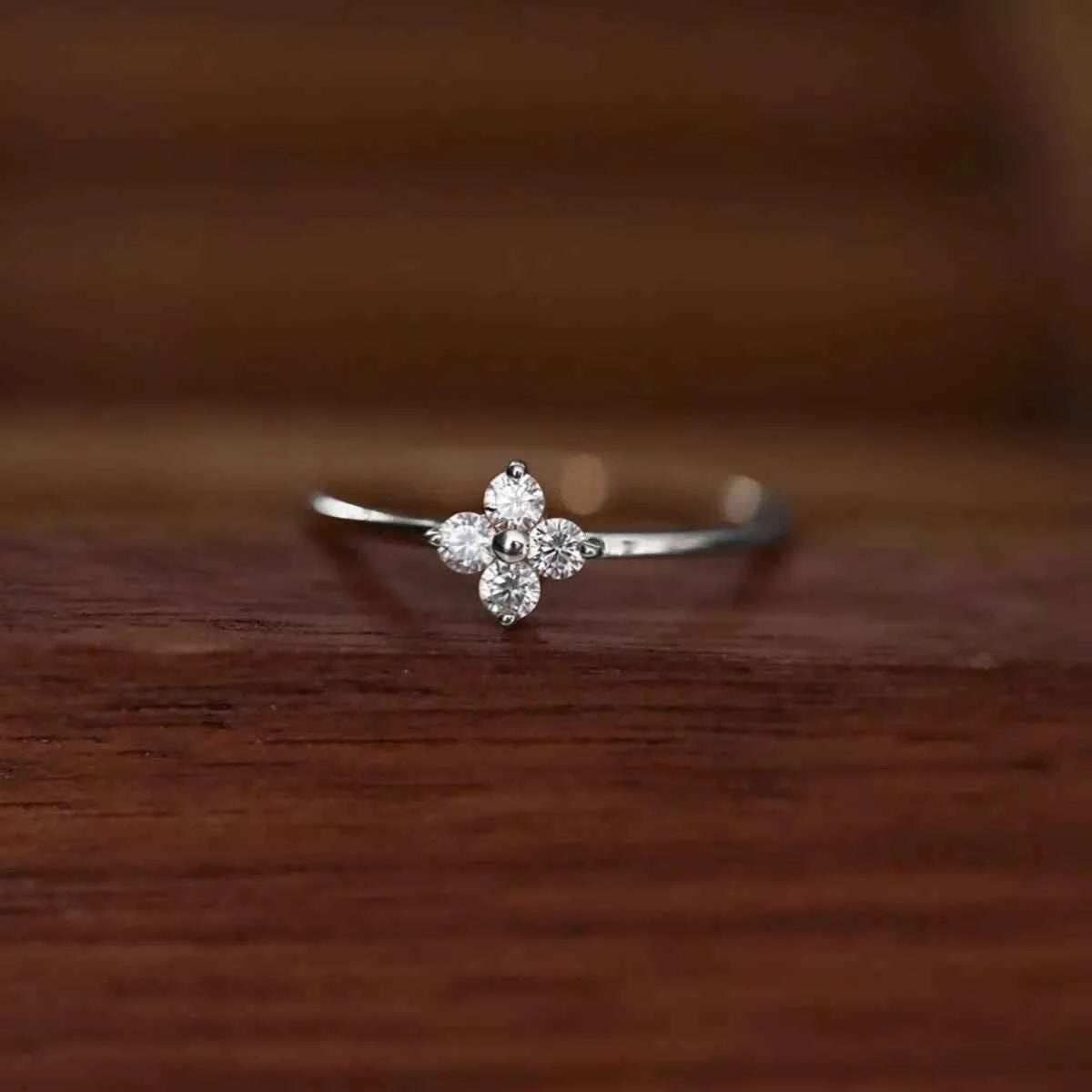 925 Sterling Silver Four-Leaf Clover Ring