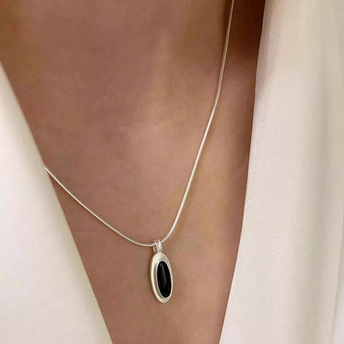 925 Sterling Silver Geometric Pendant Necklace