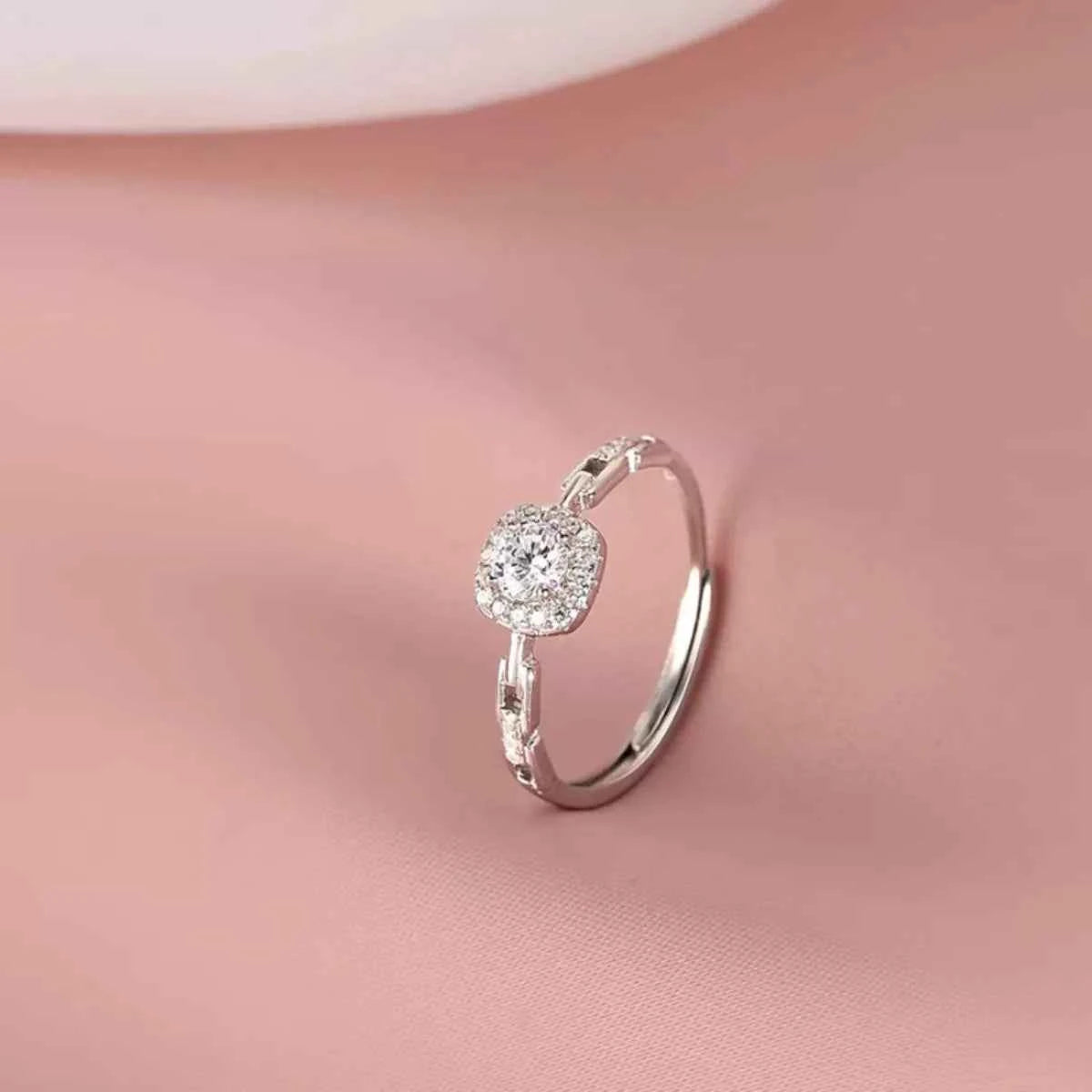 925 Sterling Silver Zircon Ring
