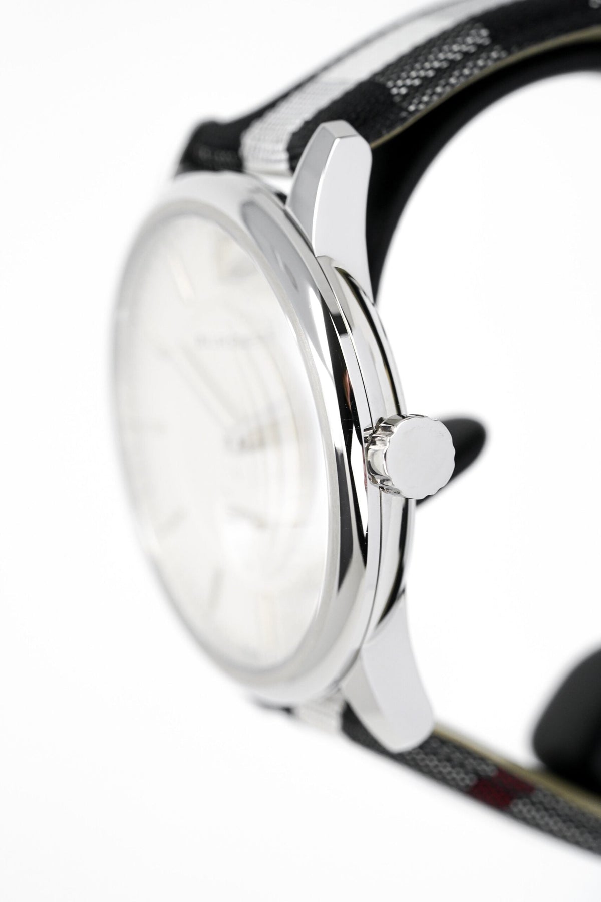 Burberry Mens Watch The Classic Horseferry Silver Bu10002 -korean beauty