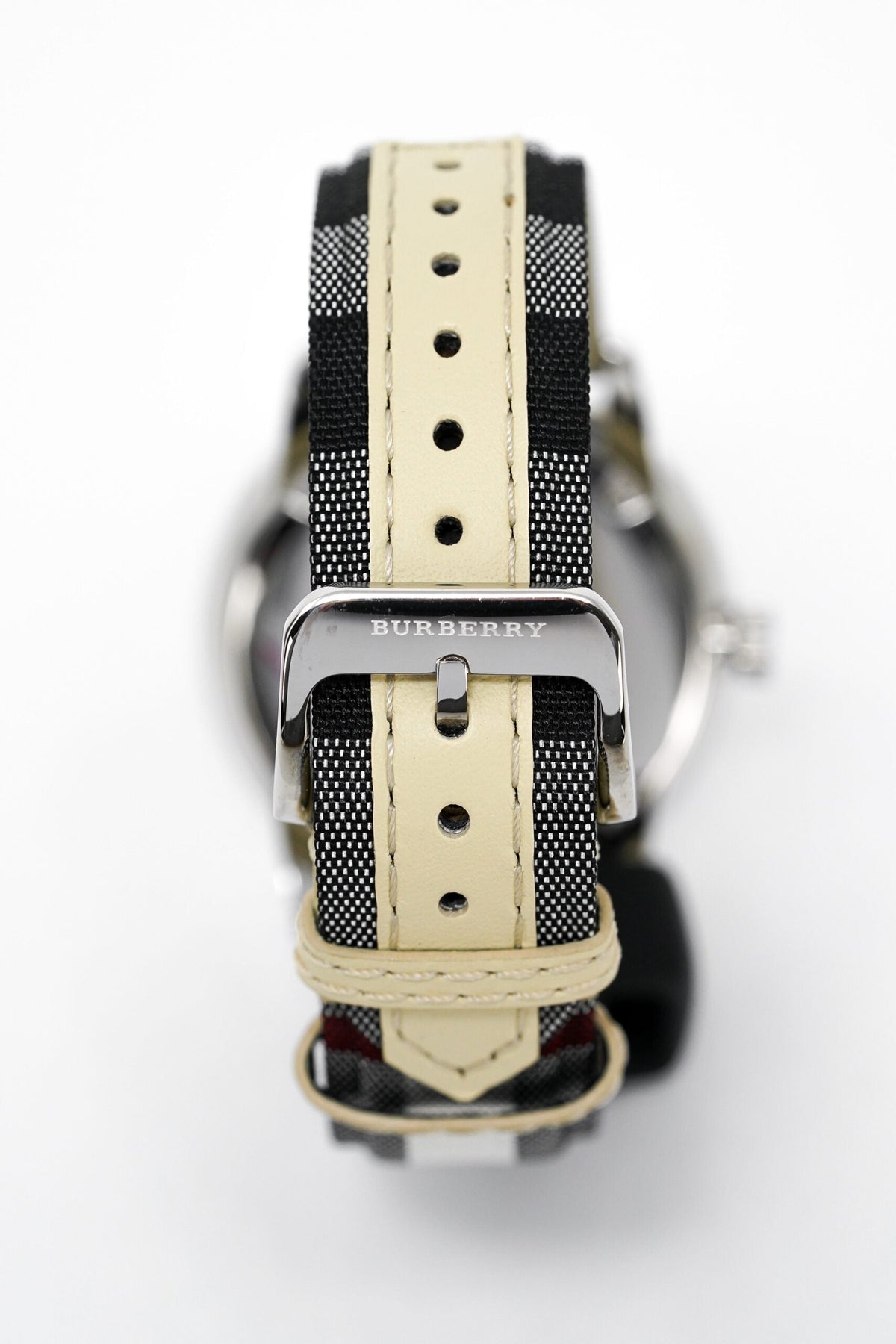 Burberry Mens Watch The Classic Horseferry Silver Bu10002 -korean beauty