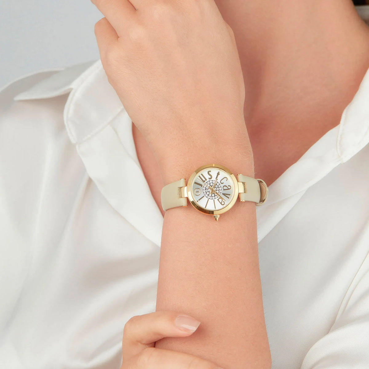 Just Cavalli Modena Leather Beige Yellow Gold -korean beauty